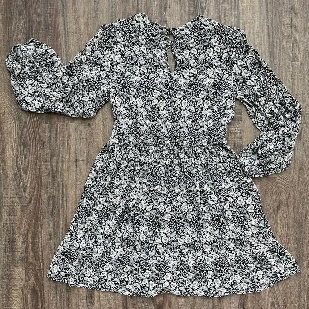 Banana Republic Keyhole Mini Dress Sz 2 Women’s - Picture 10 of 11